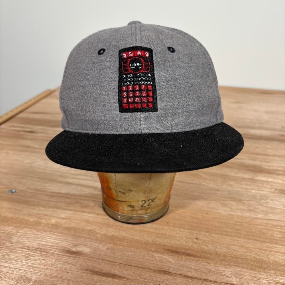 Decky Calculator Graphic Snapback Hat Grey Black Wool Blend Flat Brim Cap 1087